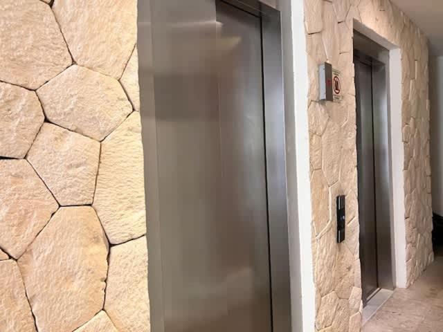 Master With Rooftop Pool And Gym Wifi Free Parking Near * Playa del Carmen
