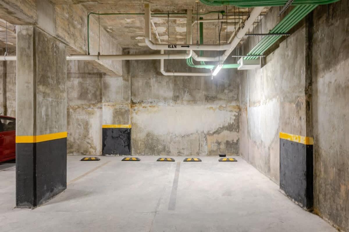 Master With Rooftop Pool And Gym Wifi Free Parking Near Apartamento