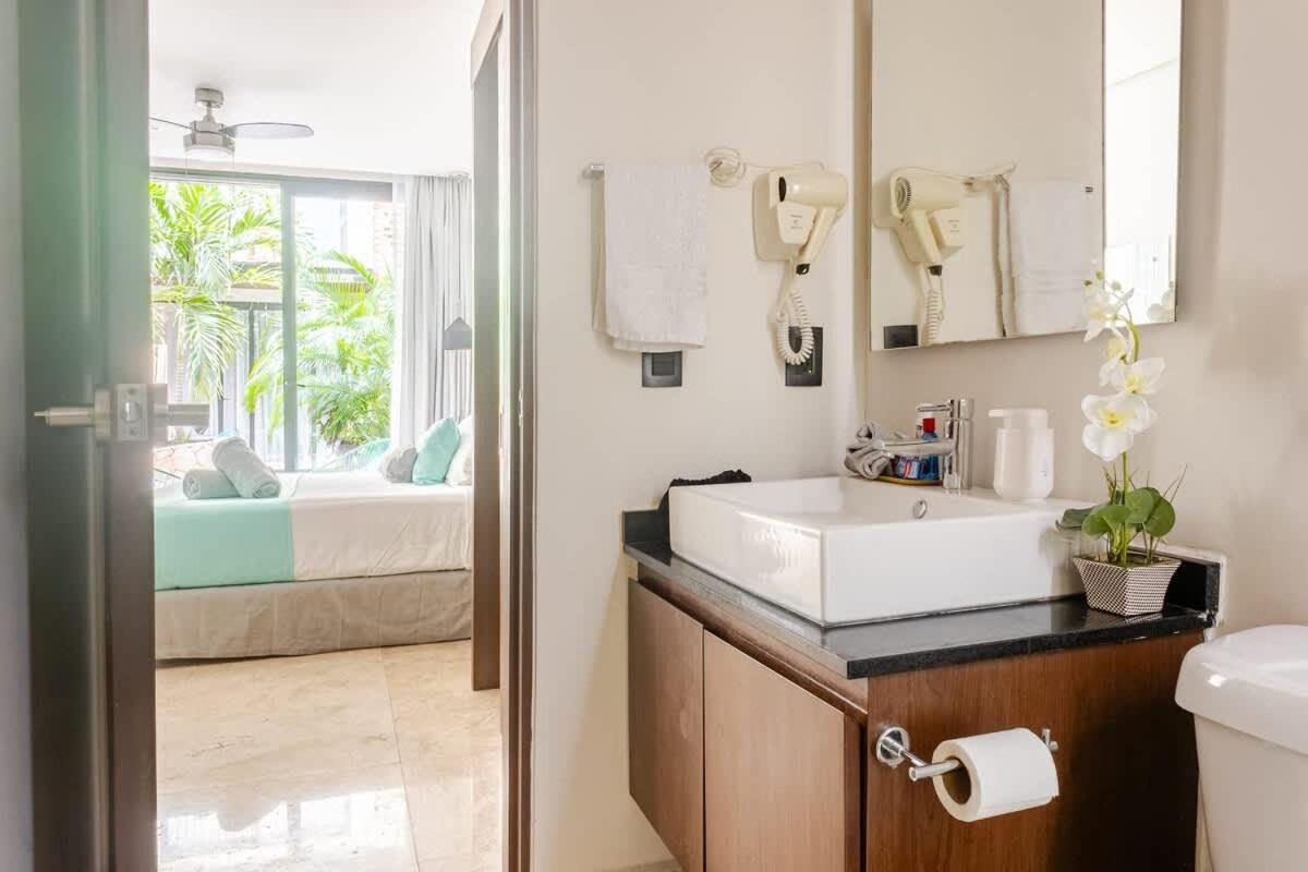 Master With Rooftop Pool And Gym Wifi Free Parking Near Apartamento